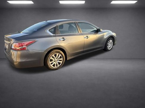 Used 2015 Nissan Altima 2.5 S w/ Power Driver Seat Package FWD image 30