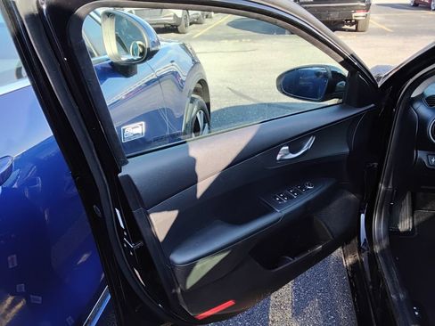 Used 2021 Kia Forte LXS FWD image 10