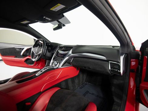 Used 2021 Acura NSX image 23