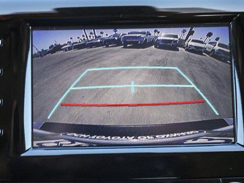 Certified 2019 Toyota Camry SE image 22