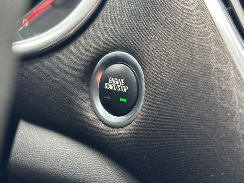 Used 2021 Chevrolet Malibu LT image 25