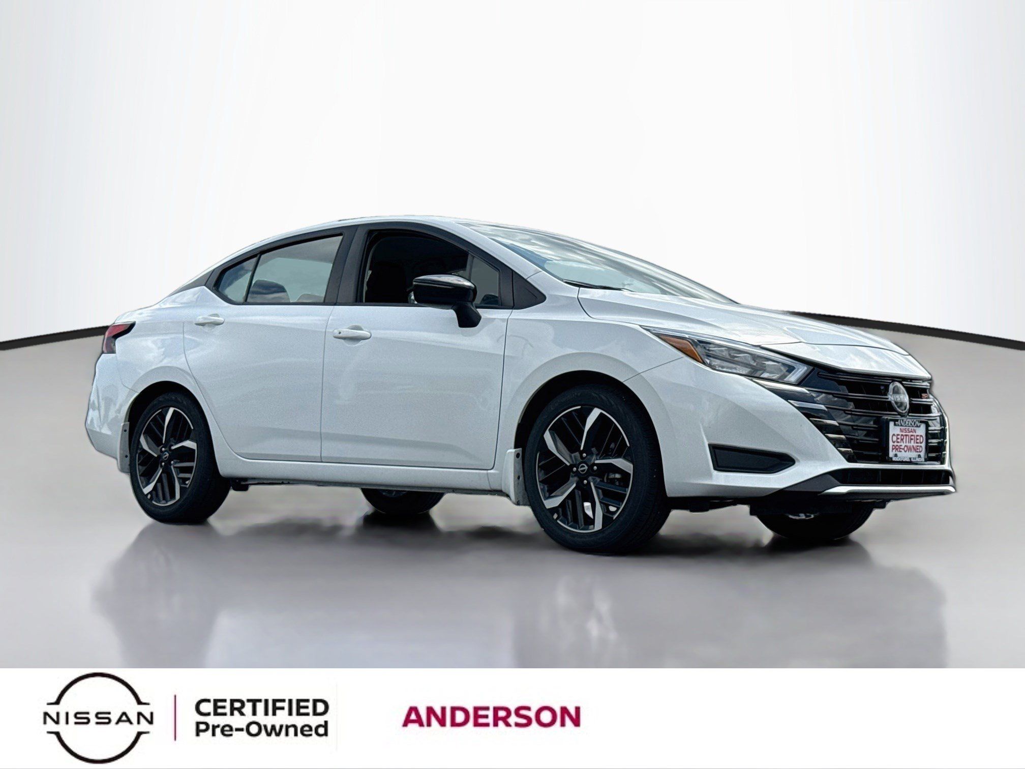 Certified 2025 Nissan Versa SR w/ Trunk Package FWD image 1
