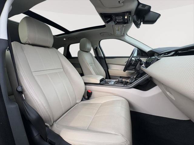 Used 2019 Land Rover Range Rover Velar R-Dynamic SE AWD/4WD image 25