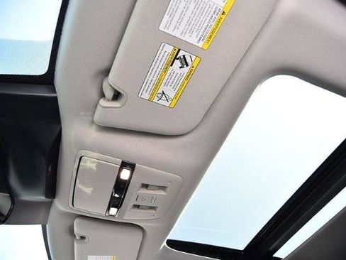 New 2025 Nissan Murano SL image 25