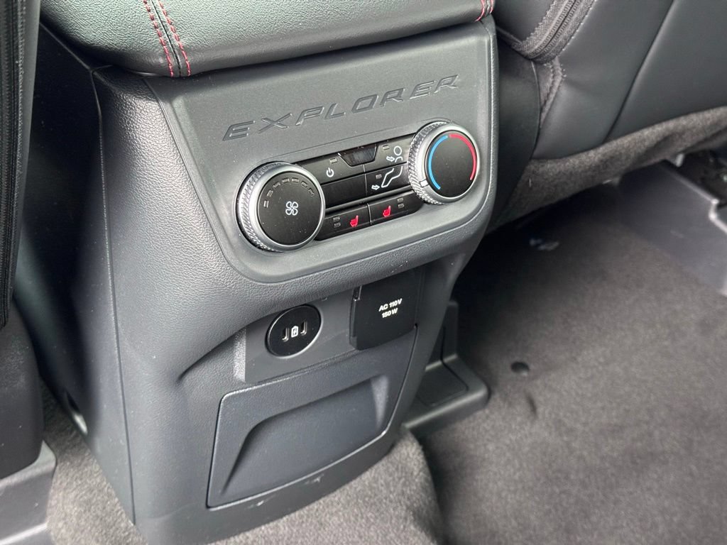 Used 2026 Ford Explorer ST AWD/4WD image 32