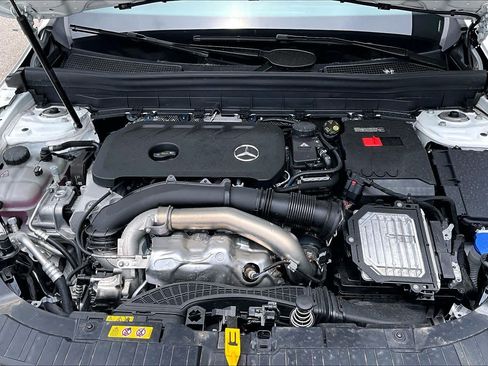 New 2026 Mercedes-Benz GLB 250 image 18