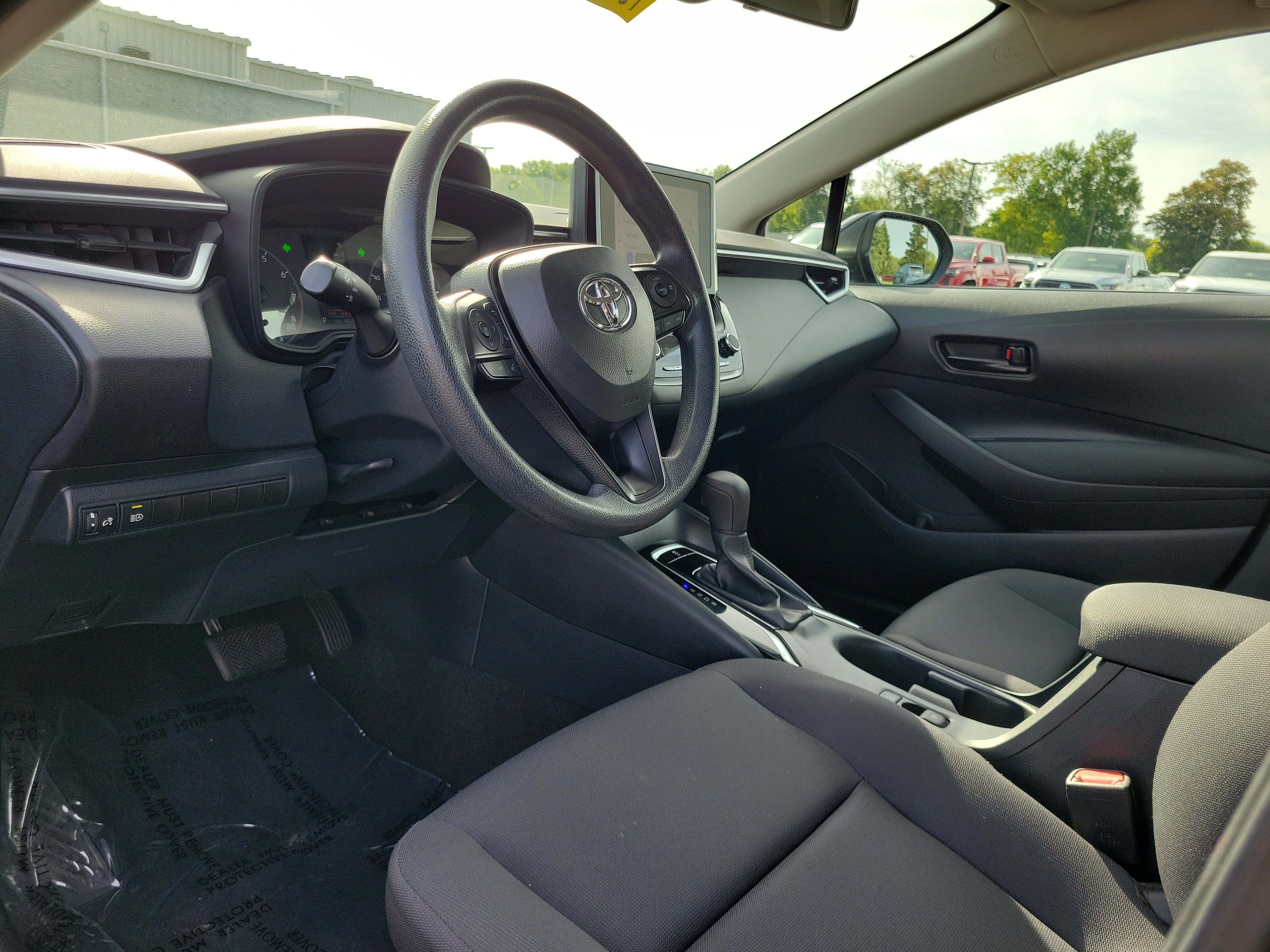 Used 2024 Toyota Corolla LE FWD image 19
