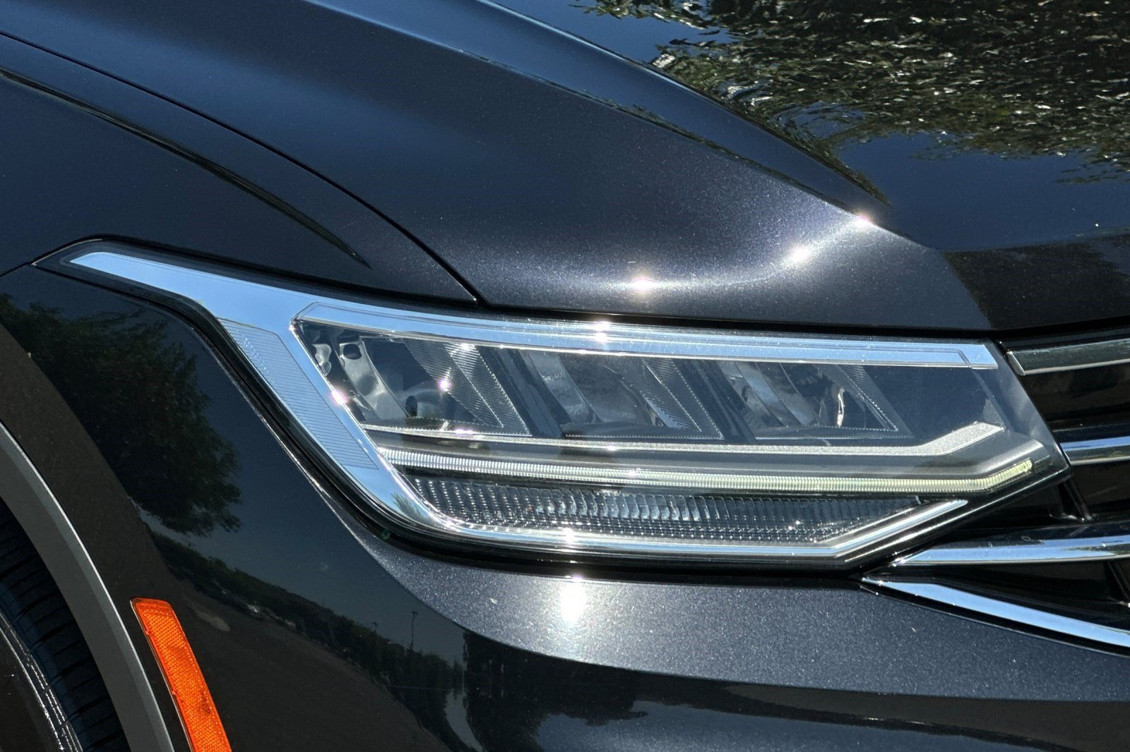 Used 2022 Volkswagen Tiguan S FWD image 12