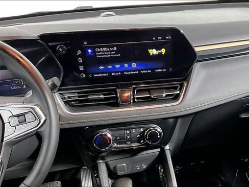 Used 2025 Chevrolet TrailBlazer ACTIV w/ Driver Confidence Package FWD image 6
