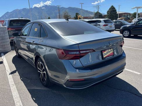 Used 2023 Volkswagen Jetta Sport FWD image 6