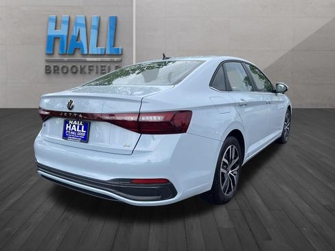 Used 2025 Volkswagen Jetta SE w/ Sunroof Package FWD image 6