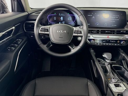 New 2025 Kia Telluride S image 24