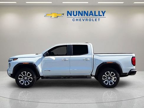 Certified 2024 GMC Canyon AT4 AWD/4WD image 2