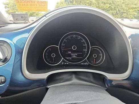 Used 2018 Volkswagen Beetle 2.0T SE FWD image 5