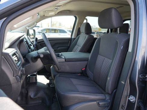 Used 2023 Nissan Titan S AWD/4WD image 12
