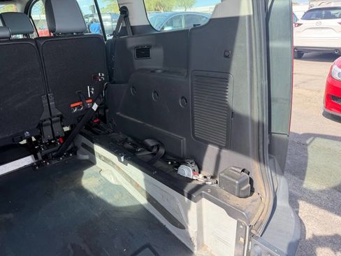 Used 2016 Ford Transit Connect XL FWD image 11