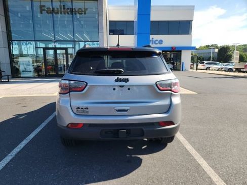 Used 2020 Jeep Compass Latitude AWD/4WD image 4