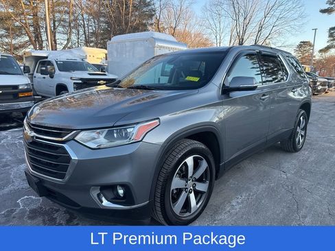 Certified 2019 Chevrolet Traverse LT w/ LT Premium Package image 3