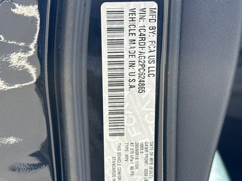 Used 2023 Dodge Durango SXT RWD image 39