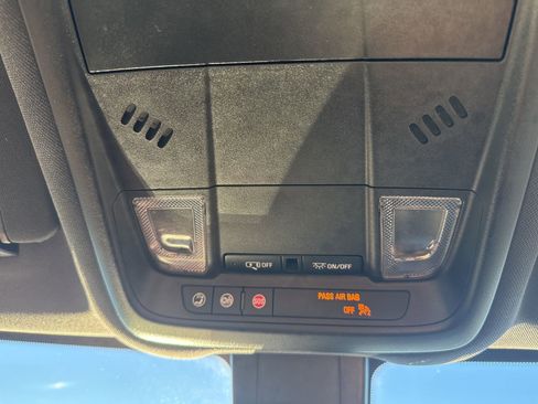 Used 2024 Chevrolet Equinox RS w/ RS Leather Package AWD/4WD image 23