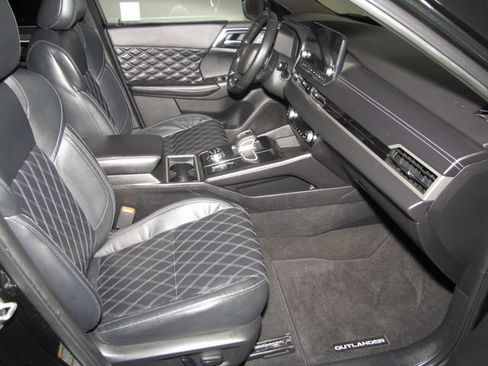 Used 2022 Mitsubishi Outlander SEL AWD/4WD image 19