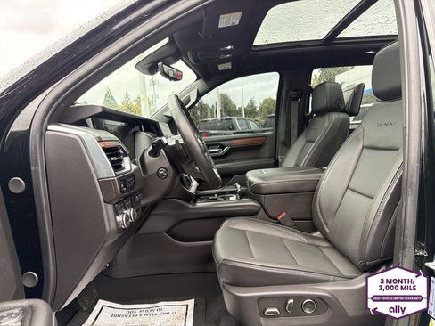 Used 2025 GMC Yukon Denali w/ Denali Reserve Package AWD/4WD image 10