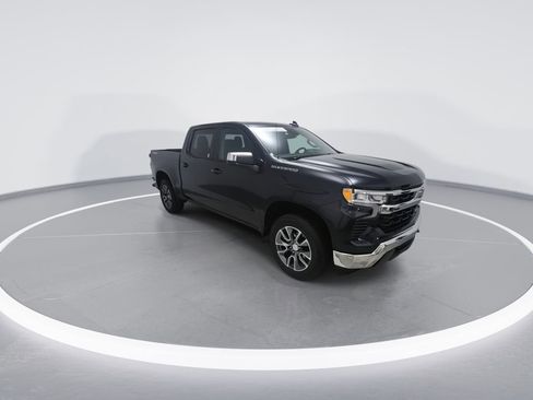 Used 2024 Chevrolet Silverado 1500 LT AWD/4WD image 2