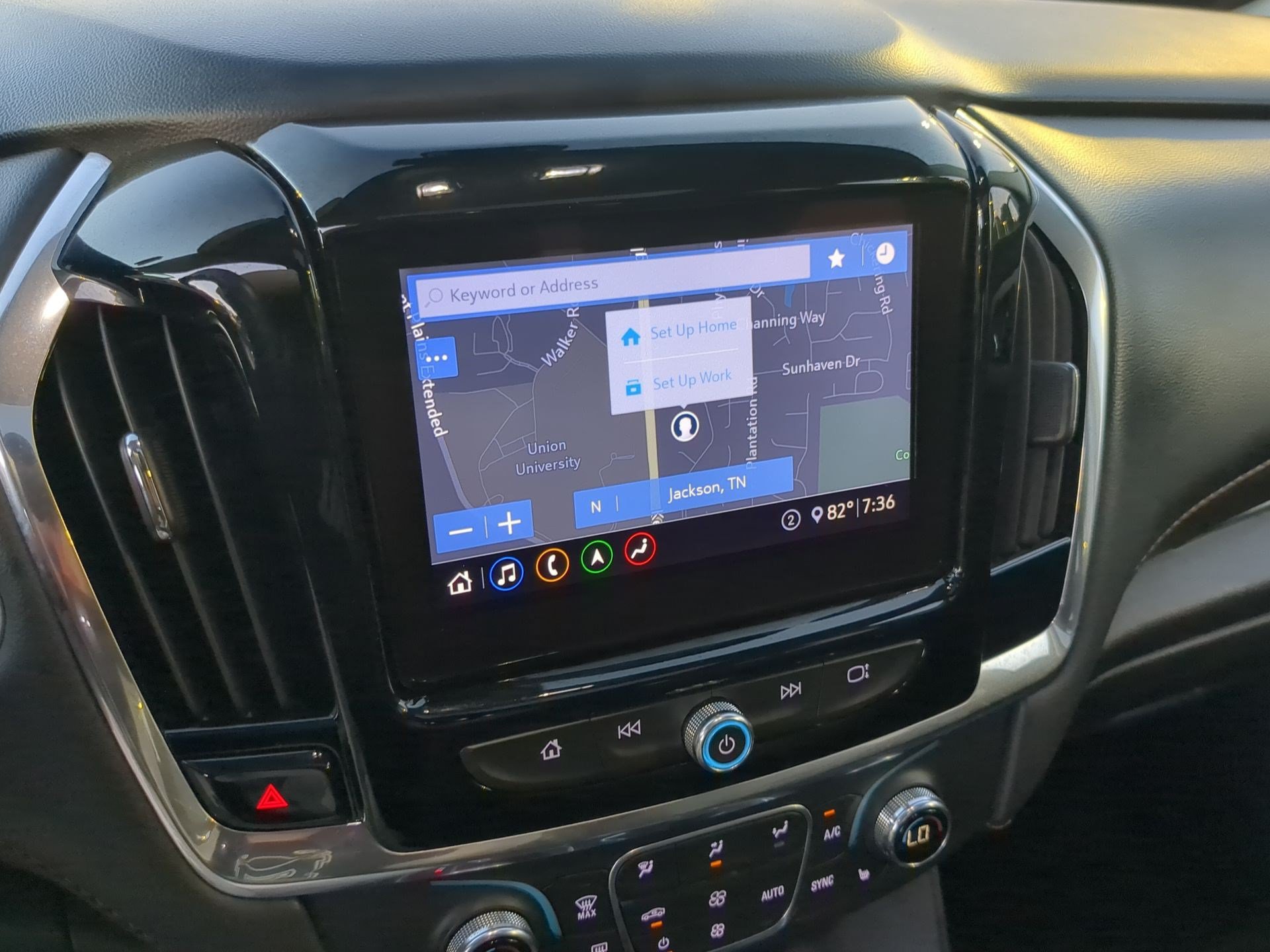 Used 2020 Chevrolet Traverse LT w/ LT Premium Package AWD/4WD image 18