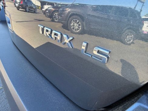 Used 2016 Chevrolet Trax LS FWD image 6