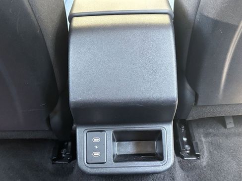 Used 2025 Kia K4 LXS image 23