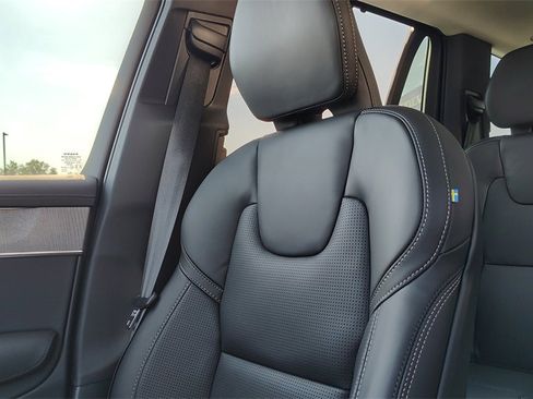 New 2026 Volvo XC90 B6 Ultra image 22