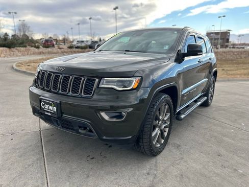 Used 2017 Jeep Grand Cherokee Limited 75th Anniversary image 3