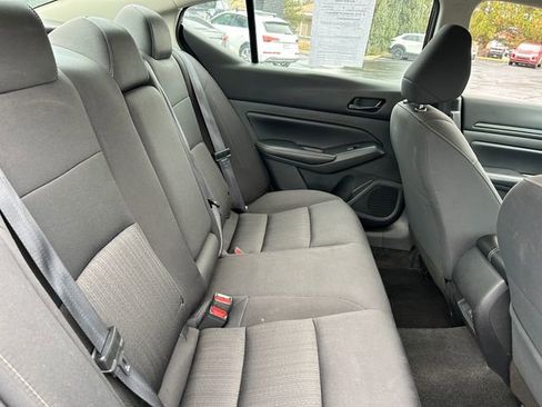 Used 2024 Nissan Altima 2.5 SV FWD image 32