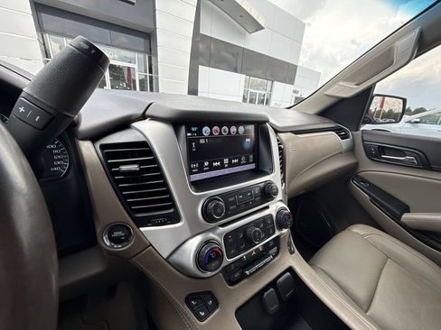 Certified 2019 GMC Yukon XL SLT w/ Open Road Package RWD image 19