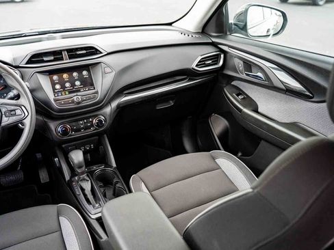 Used 2023 Chevrolet TrailBlazer LT FWD image 26