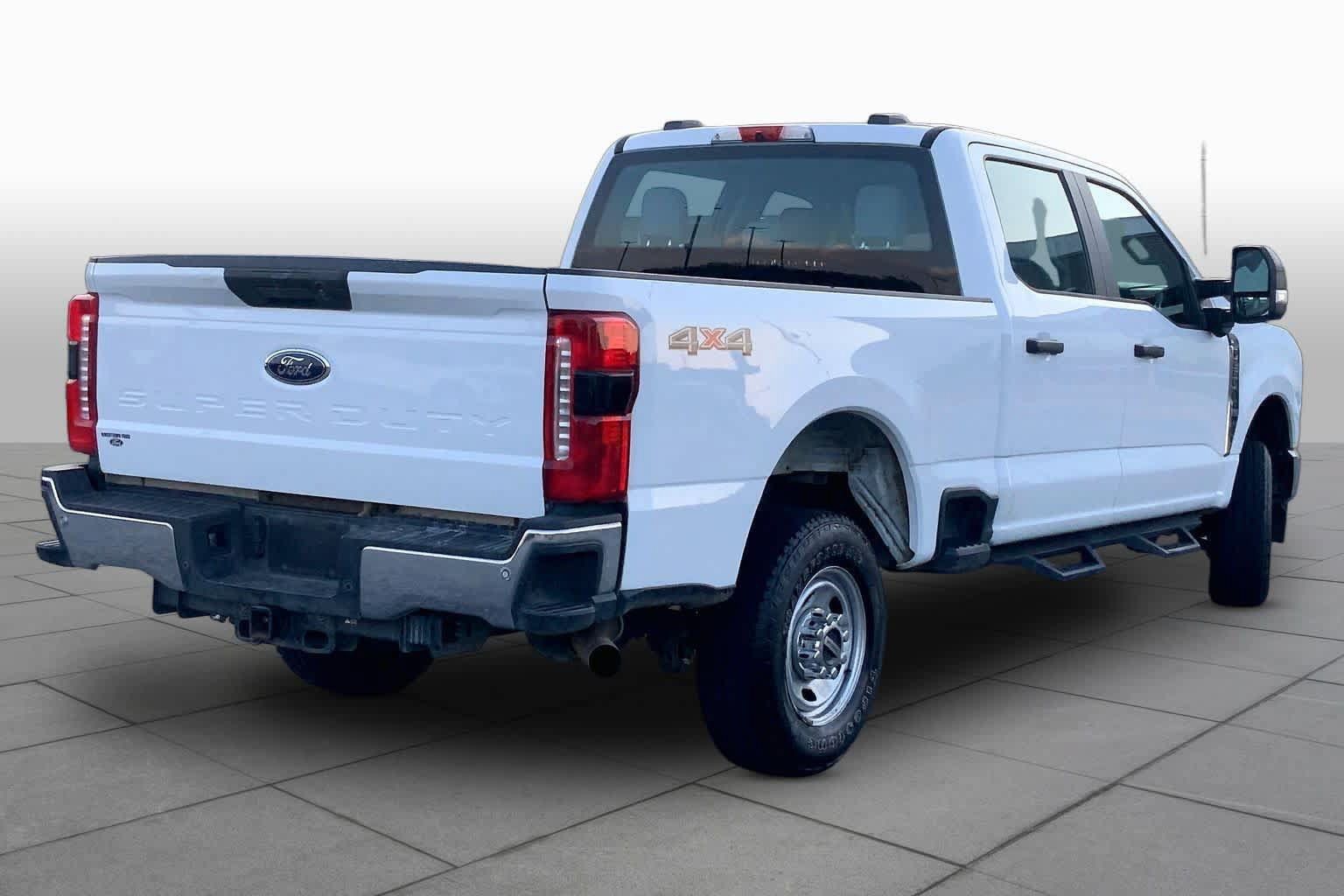 Used 2024 Ford F250 XL w/ 360-Degree Camera Package AWD/4WD image 12