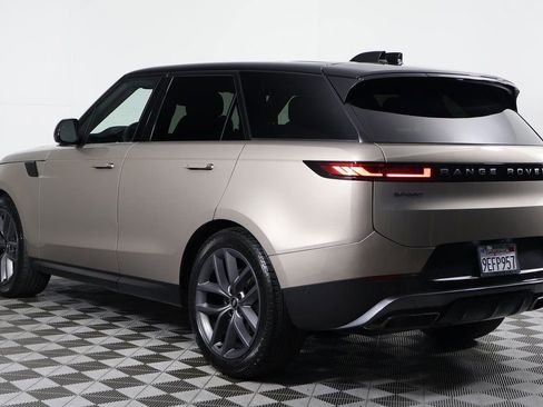 Used 2023 Land Rover Range Rover Sport SE image 6