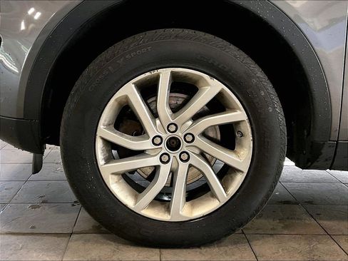 Used 2019 Land Rover Discovery Sport HSE AWD/4WD image 7