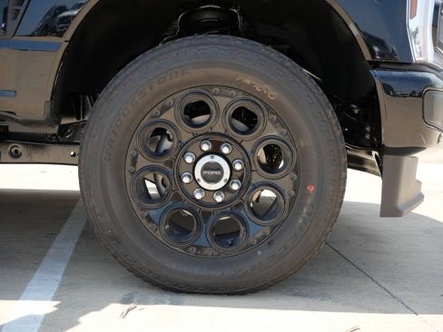 New 2026 Ford F250 Lariat w/ Black Appearance Package AWD/4WD image 7