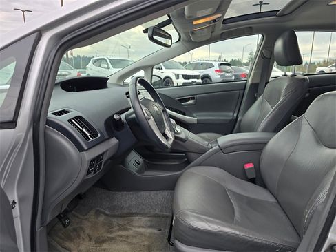 Used 2010 Toyota Prius One image 8