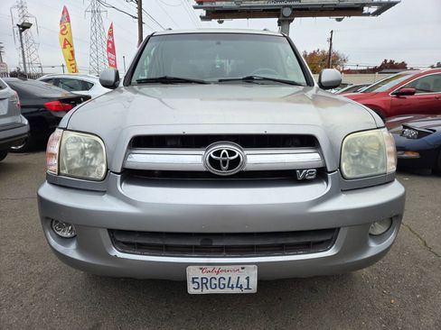 Used 2005 Toyota Sequoia SR5 image 5