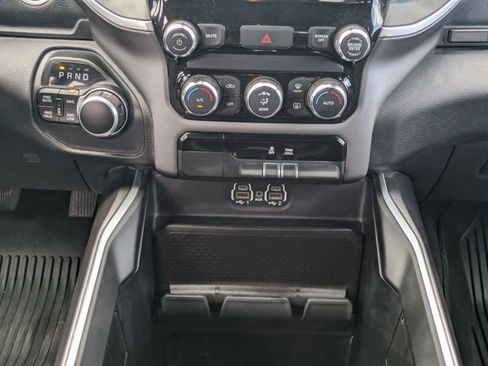 Used 2022 RAM 1500 Big Horn AWD/4WD image 19