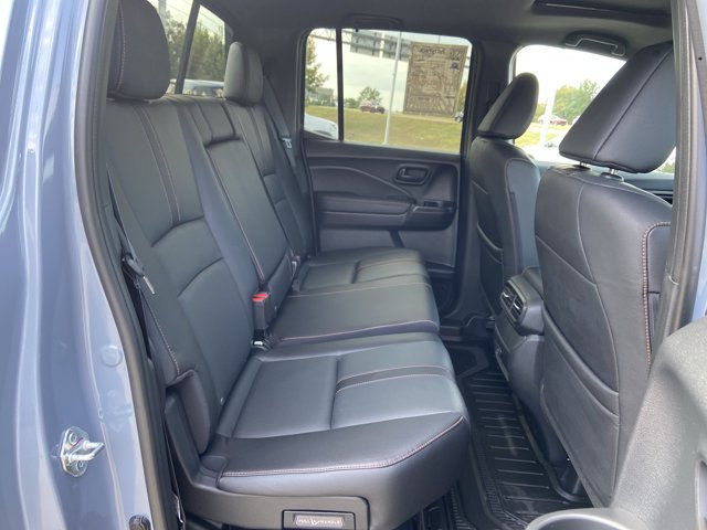 Used 2025 Honda Ridgeline TrailSport image 16