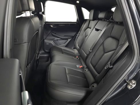 Used 2019 Porsche Macan S AWD/4WD image 31