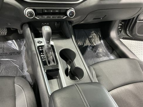 Used 2025 Nissan Altima 2.5 S image 14