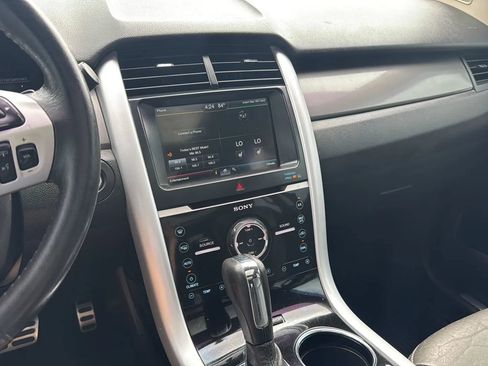 Used 2011 Ford Edge Sport w/ Driver Entry Pkg FWD image 27