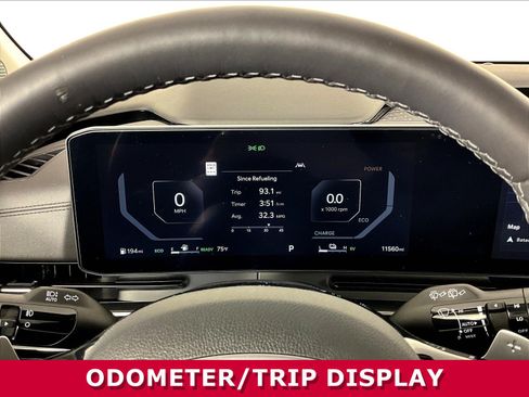 Certified 2025 Kia Carnival SX Prestige FWD image 13