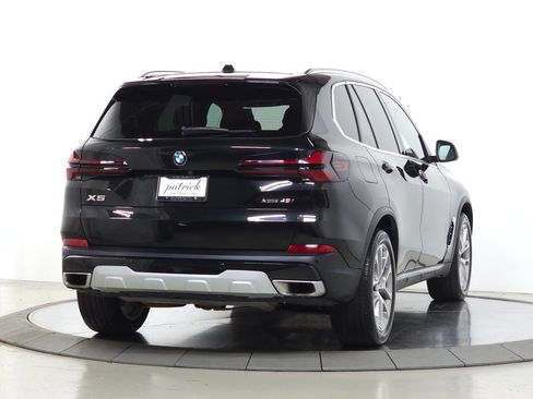 Used 2025 BMW X5 xDrive40i w/ Climate Comfort Package AWD/4WD image 11