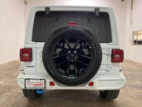 Used 2021 Jeep Wrangler Unlimited Sahara image 6