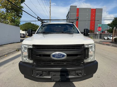 Used 2019 Ford F250 XL w/ Power Equipment Group RWD image 7